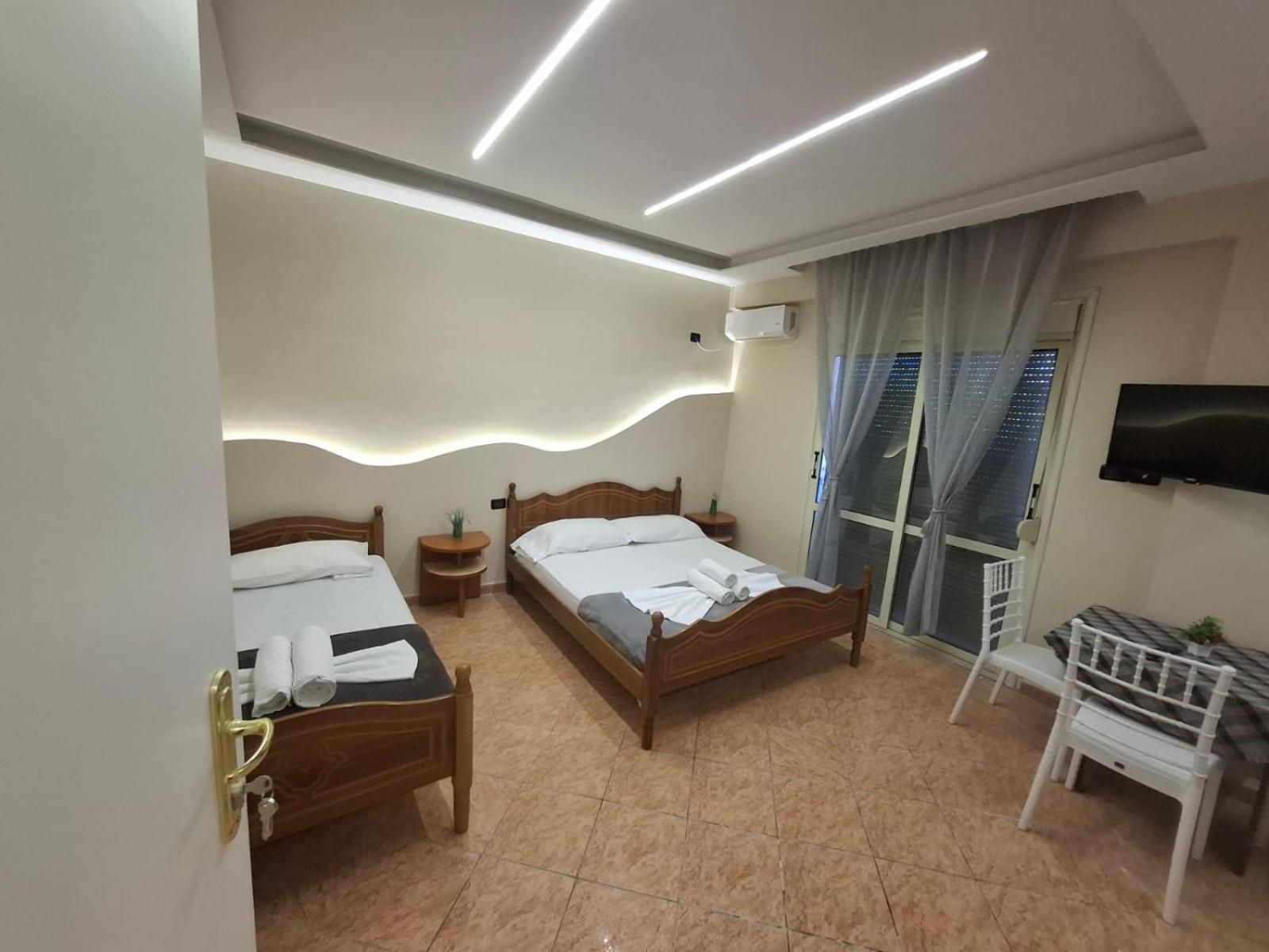 L&G Hotel Vlorë Exterior foto