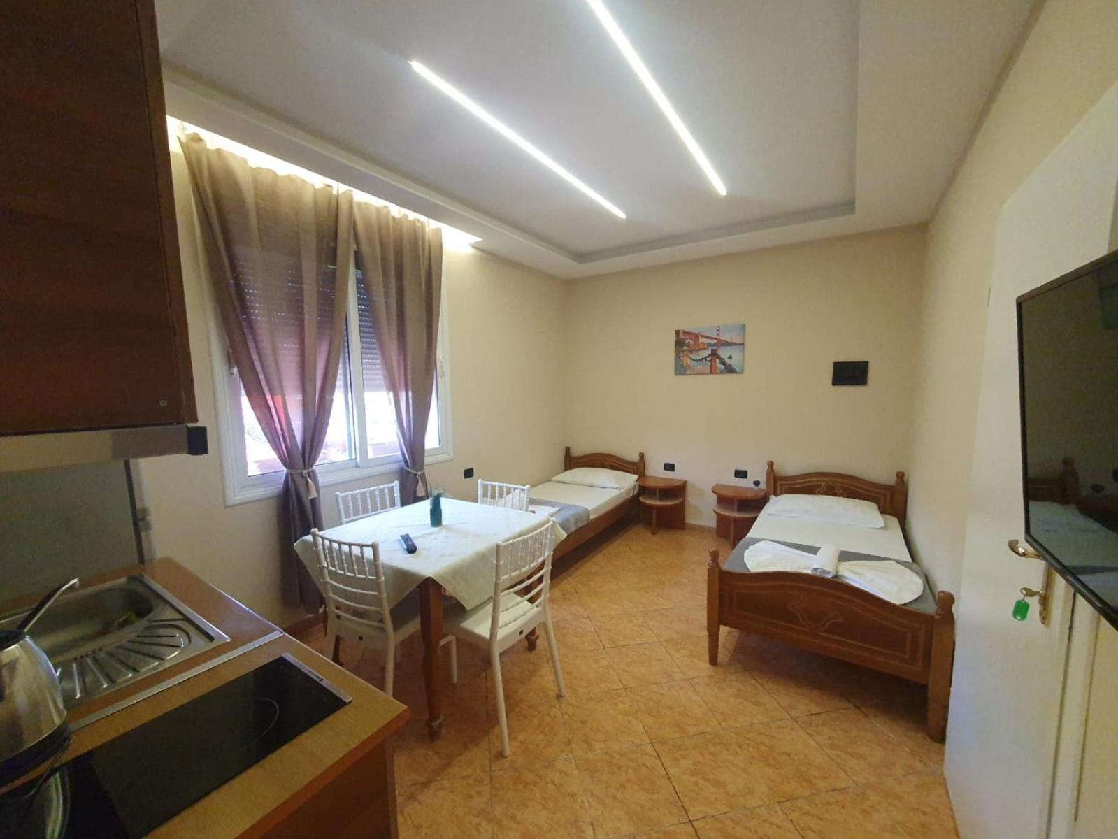 L&G Hotel Vlorë Exterior foto